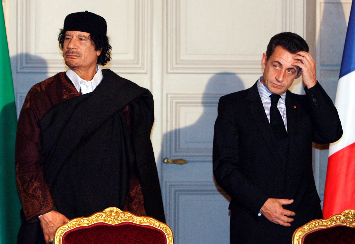 Liibüa diktaator Muammar Gaddafi ja Prantsuse president Nicolas Sarkozy 2007. aastal kohtumisel Pariisis.