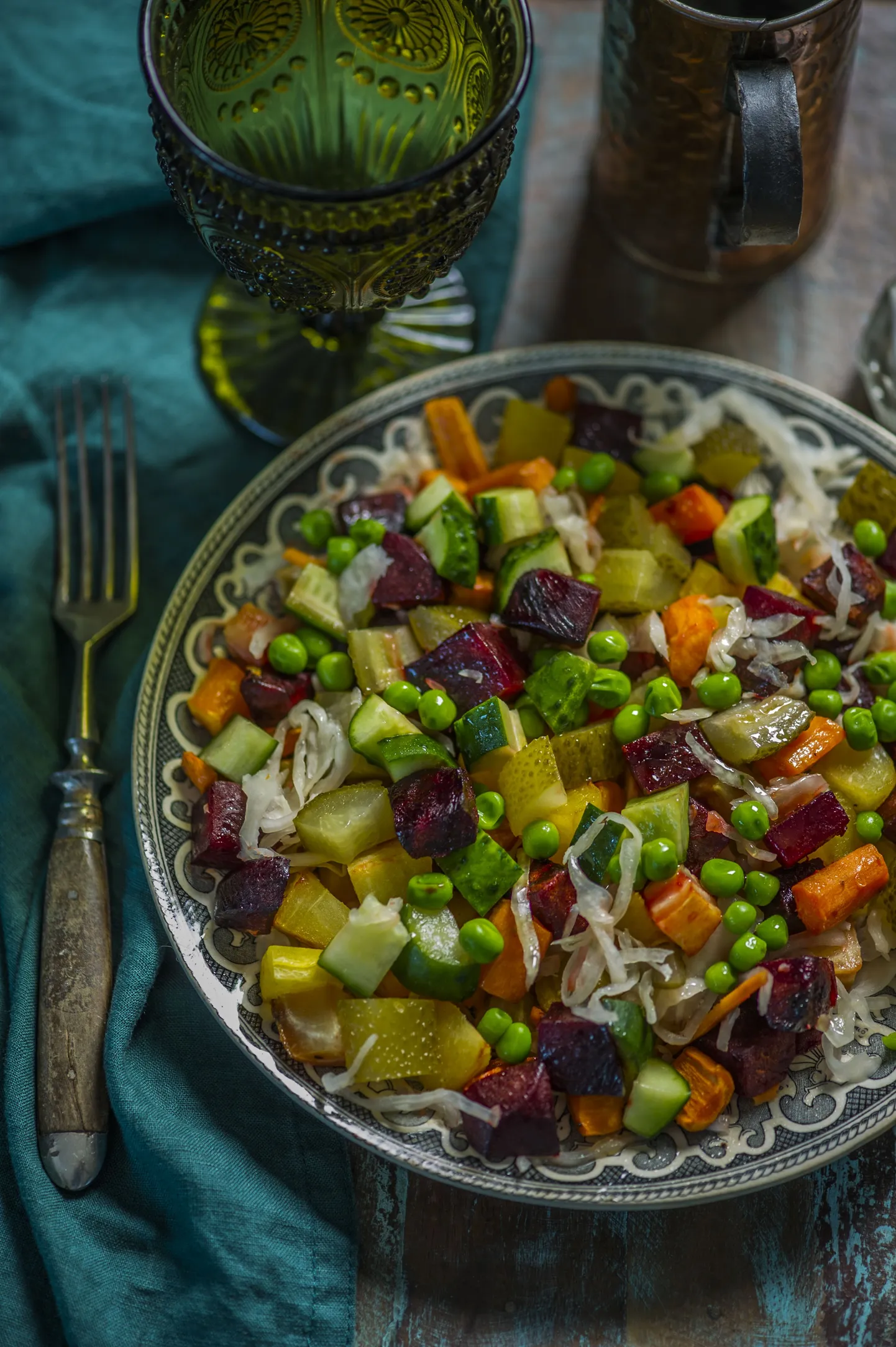 Värvilise ahjupeedi vinegrettsalat.