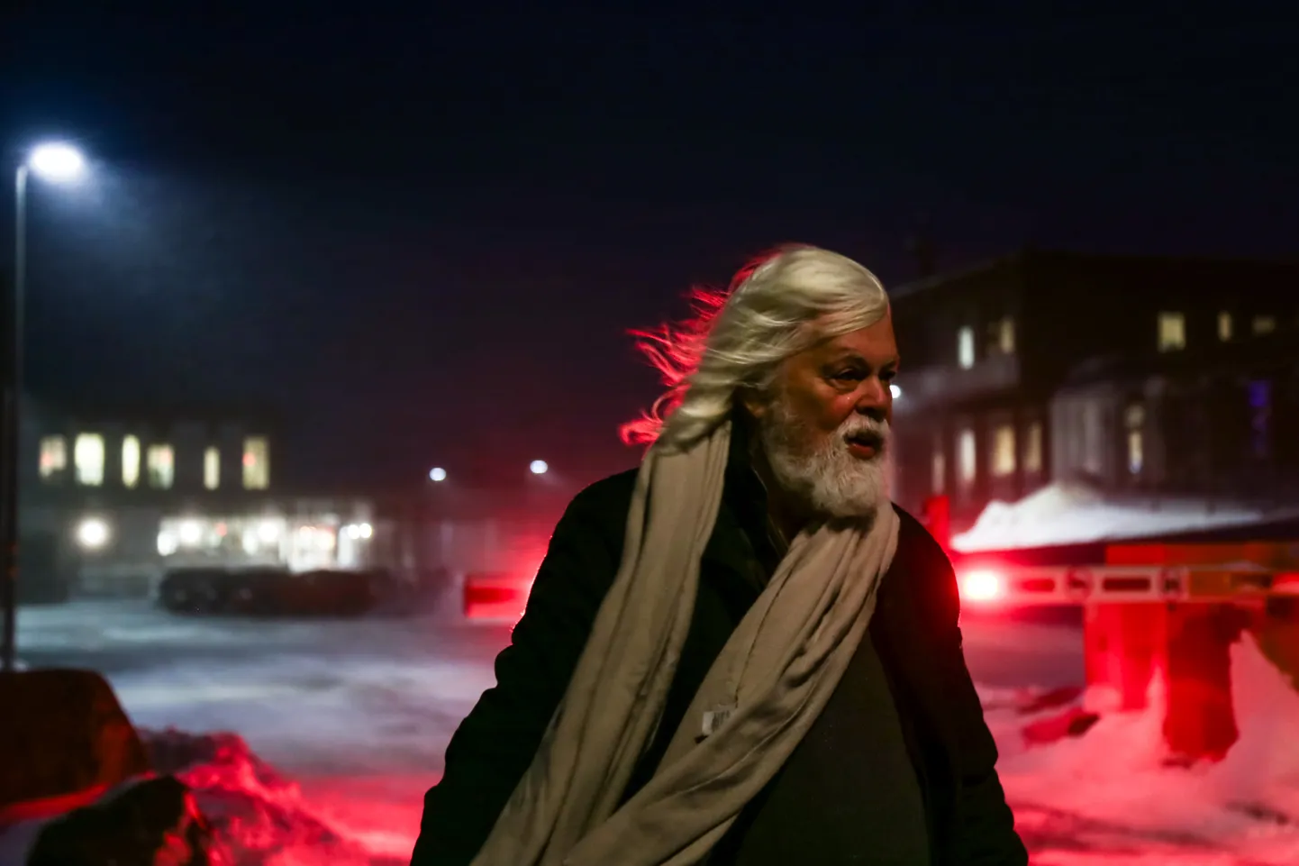 USA-Kanada vaalapüügivastane aktivist Paul Watson lahkub täna Gröönimaal Nuuki vanglast.