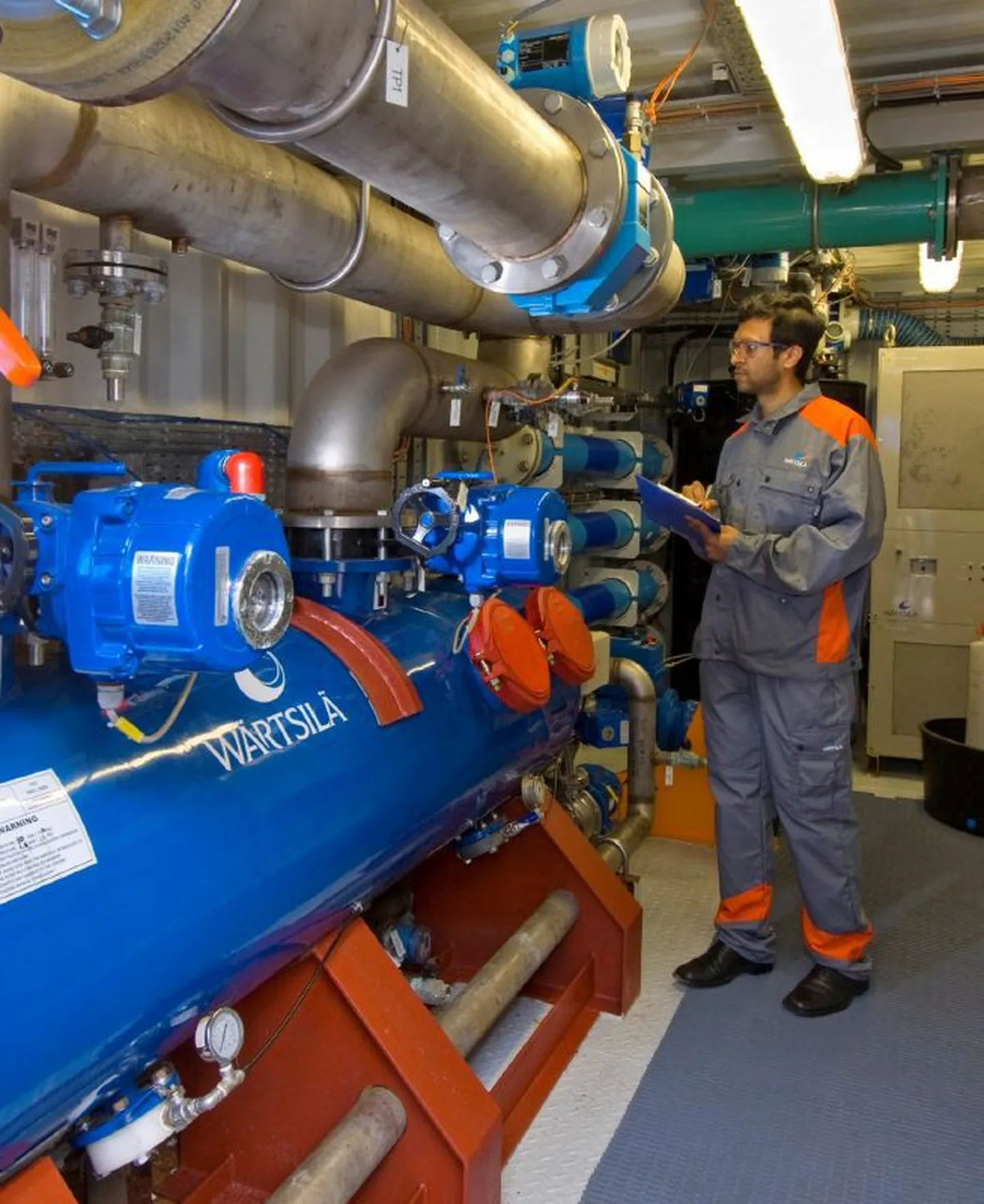 Mootori testimine Wärtsilä tehases.