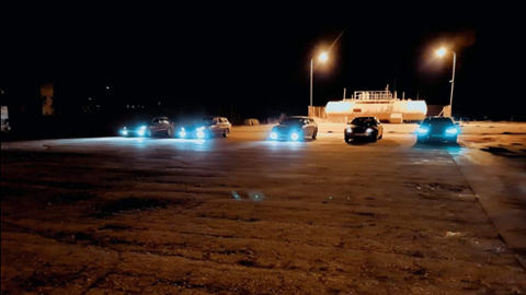 Autokogunemised käivad igas Eesti nurgas rangete karantiinireeglite järgi. Autokogunemised käivad igas Eesti nurgas rangete karantiinireeglite järgi.