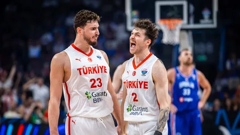 Turcijas basketbolisti Rīgas grupas līderu duelī pārspēj Serbiju