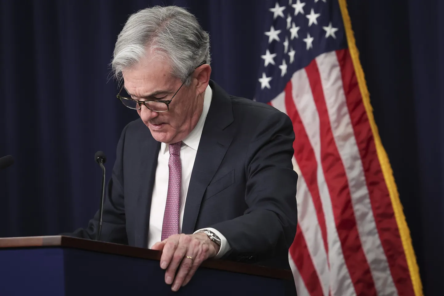 Föderaalreservi esimees Jerome Powell 4. mail 2022 Washingtonis pressikonverentsi andmas.