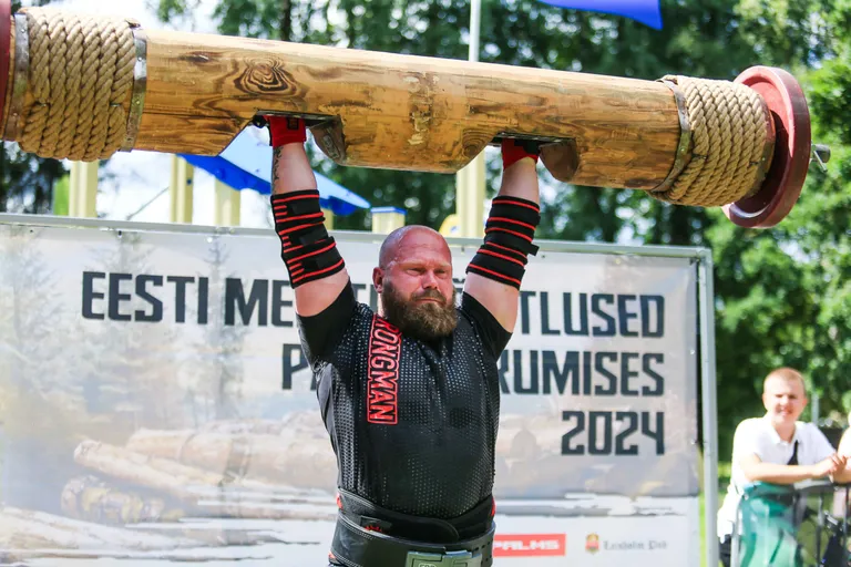 Eesti meistrivõistlused palgisurumises 2024, Eesti meister Tiit Kallavus.