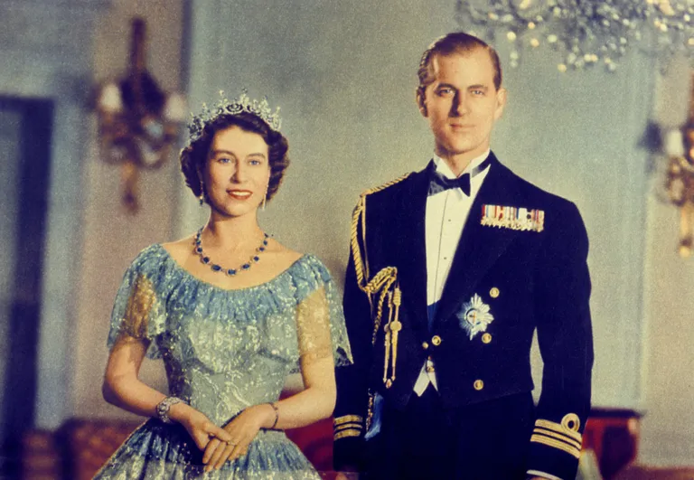 Kuninganna Elizabeth II 1952. aastal koos Edinburgh’ hertsogi Philipiga.