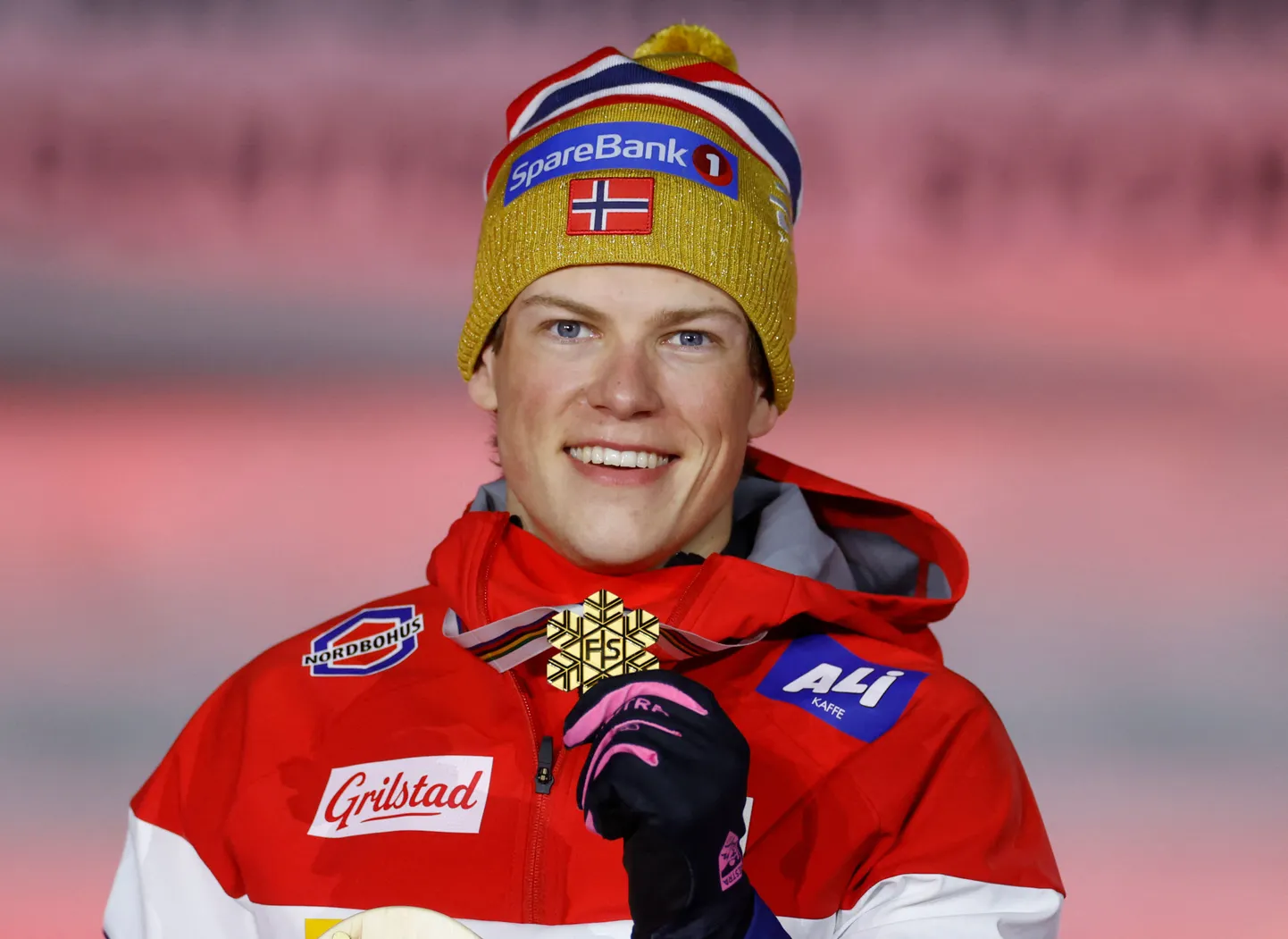Norra murdmaasuusataja Johannes Hösflot Kläbo.