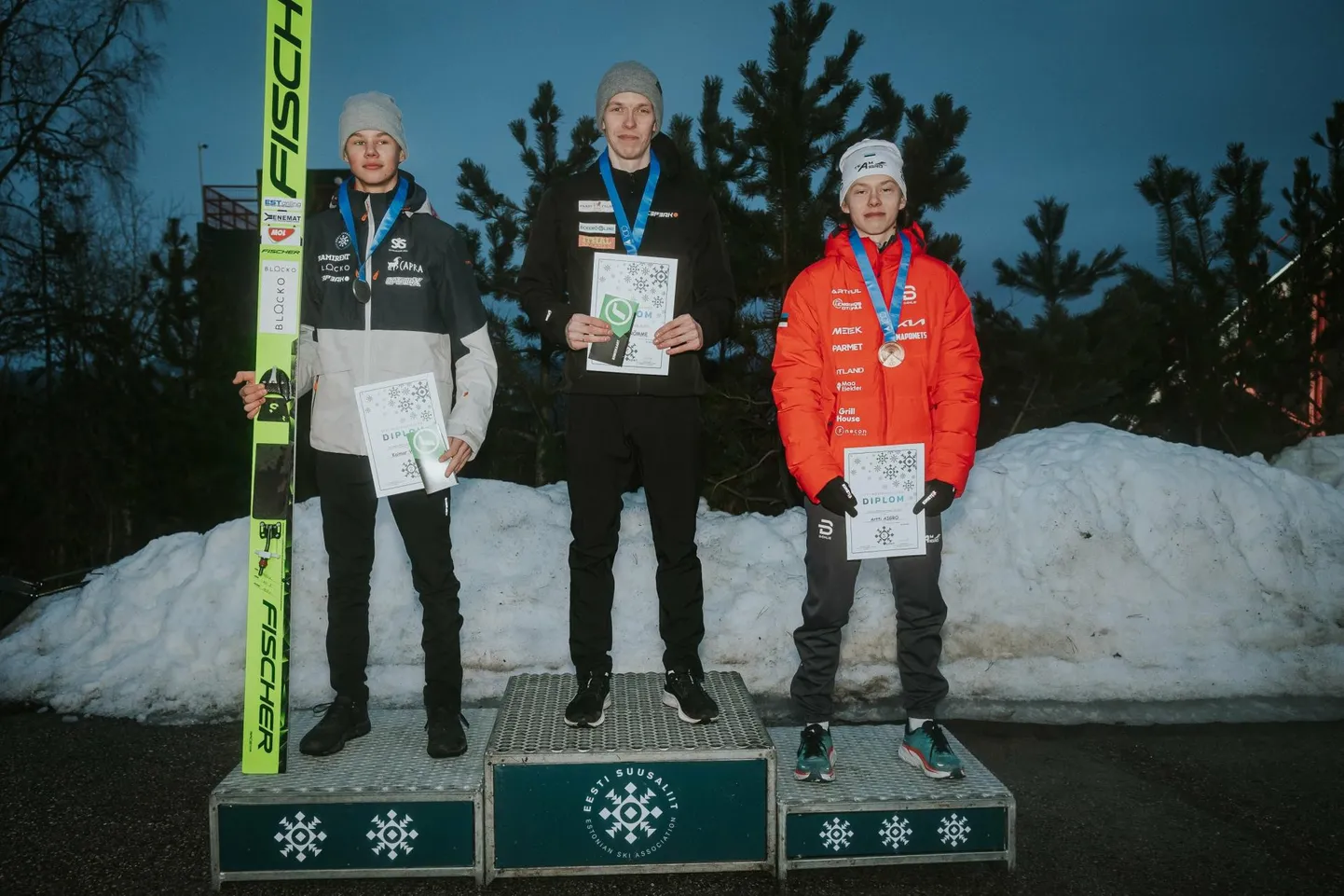Meistrivõistluste esikolmik: Martti Nõmme (keskel), Kaimar vagul (vasakul) ja Artti Aigro