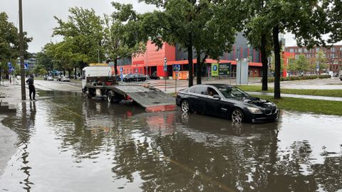 Äkkvihma järel vajas Pärnus abi kümneid autosid