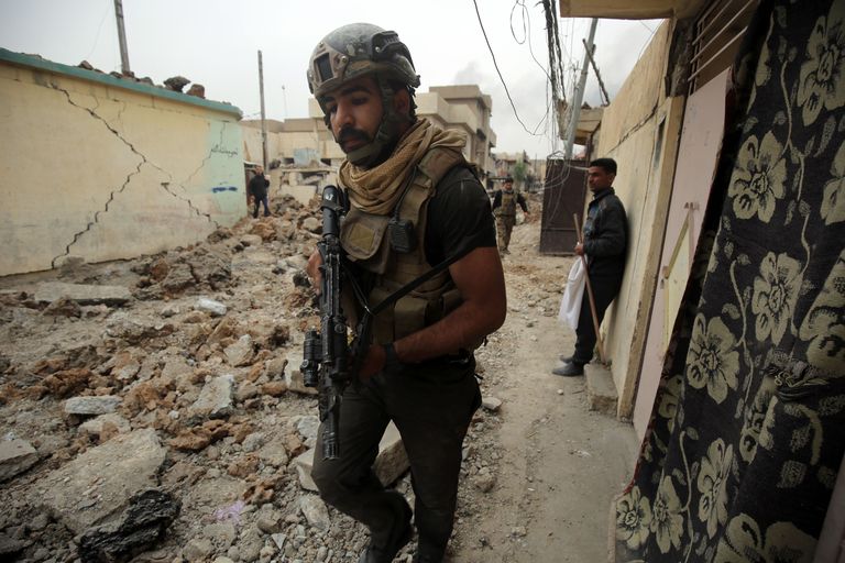 Iraagi terrorismivastase üksuse esindaja Lääne-Mosulis