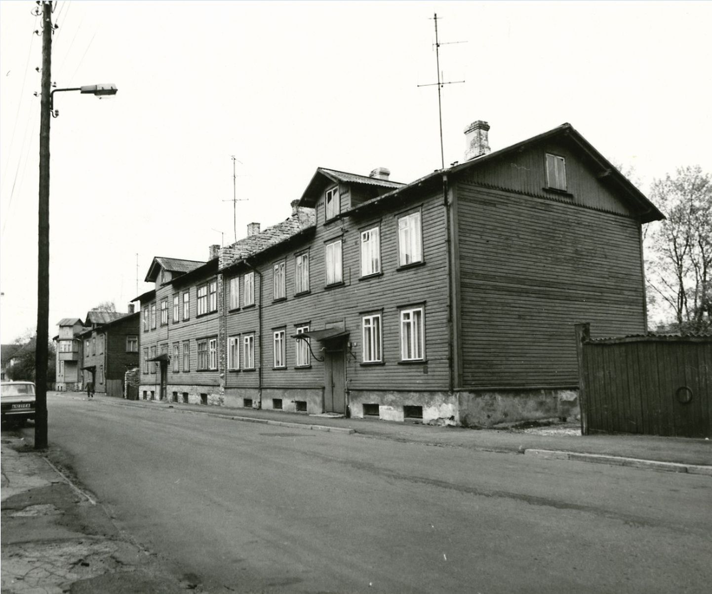 Ныне престижные дома Лендера почти сто лет не считались привлекательным жильем. Типовые дома в Копли, 1987 год.