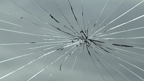 Gulbenes novadā no dzīvokļa nozagti 800 eiro, aizturēts iepriekš sodīts vīrietis