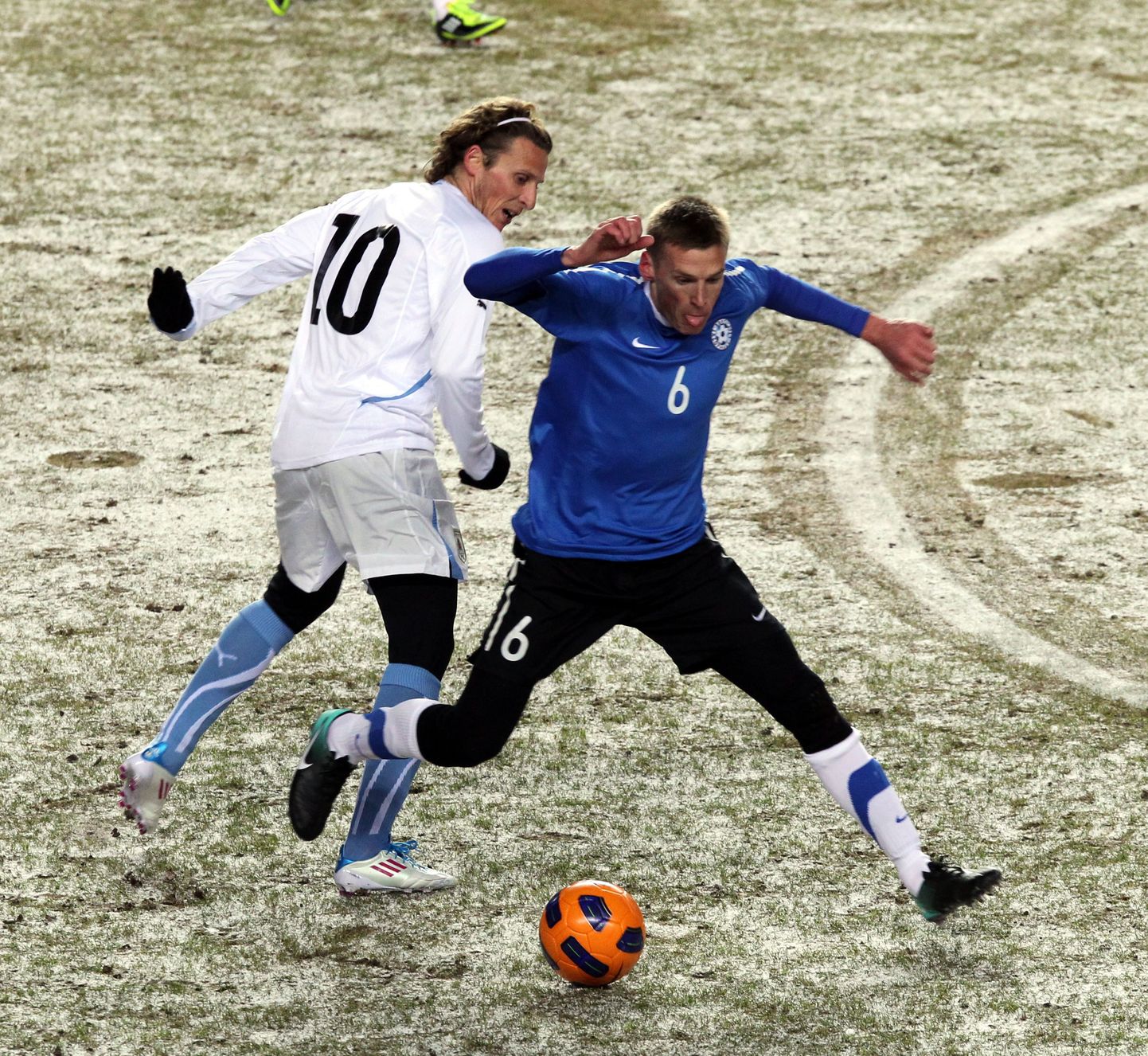 Фрагмент матча Эстония - Уругвай.