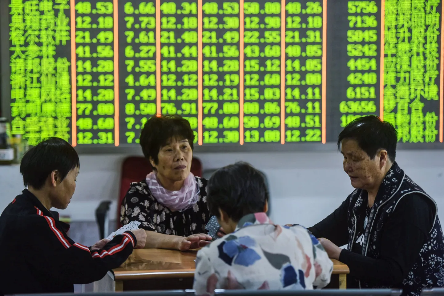 Hiina investoritel jätkub lisaks börsi jälgimisele aega ka muudeks tegevusteks