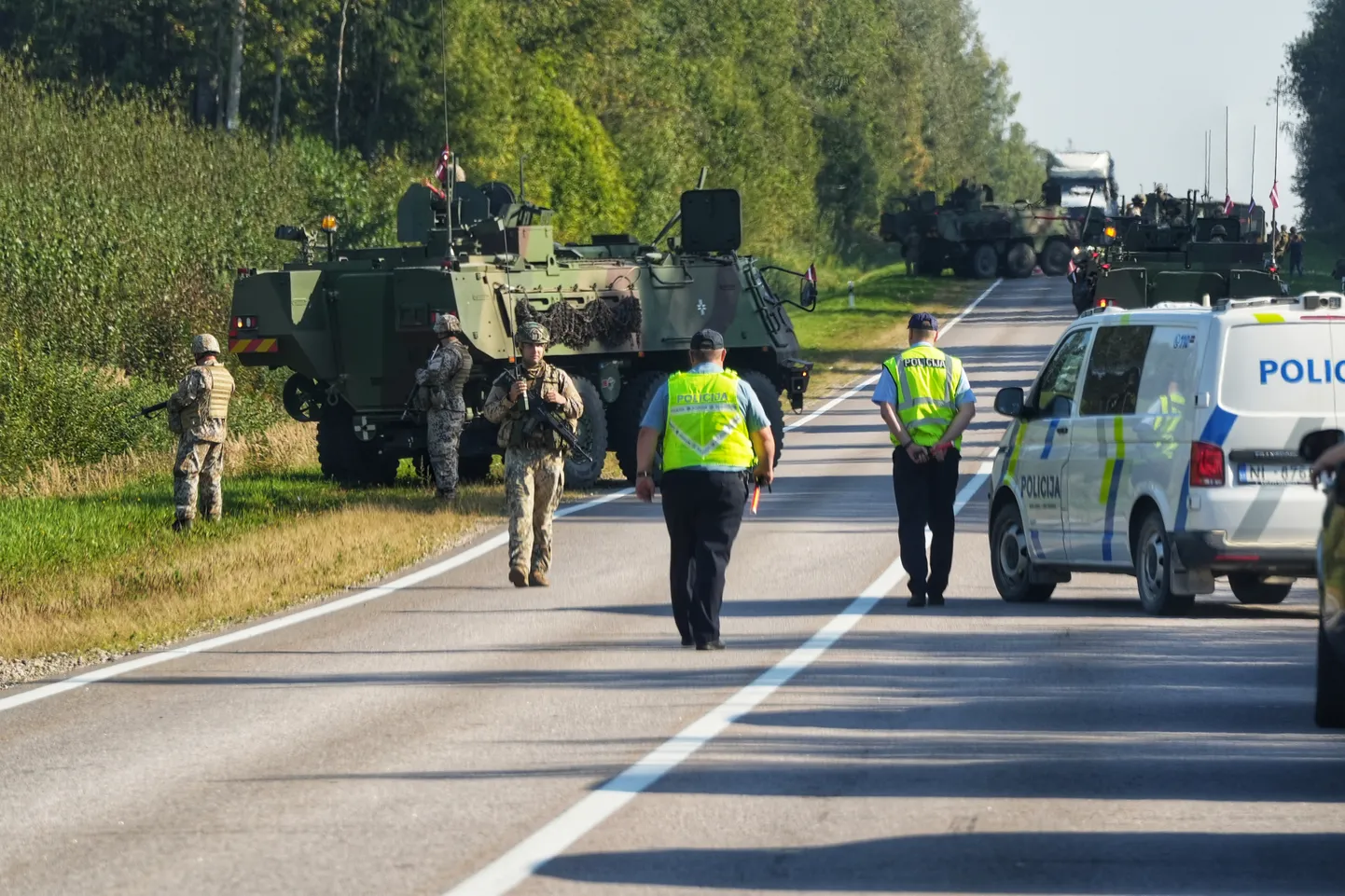 Valsts prezidents Edgars Rinkēvičs apmeklē militārās mācības “Namejs 2024” Kārsavā