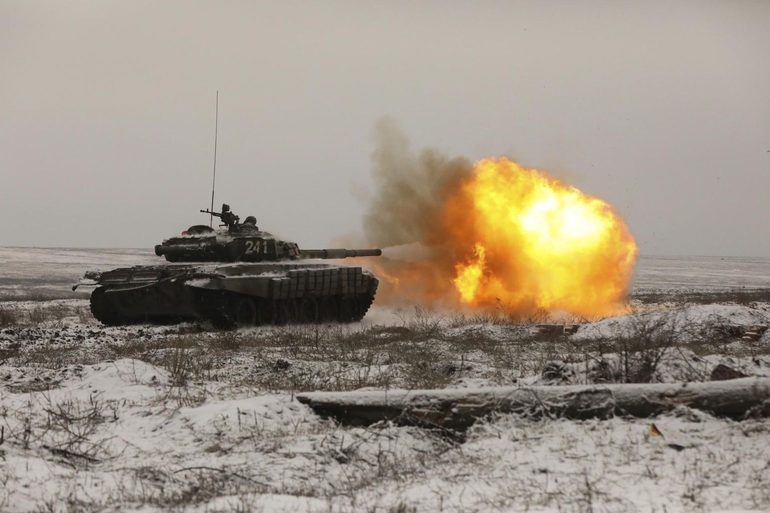 Venemaa tank T-72B3 eile sõjaväeõppustel Rostovi piirkonnas.
