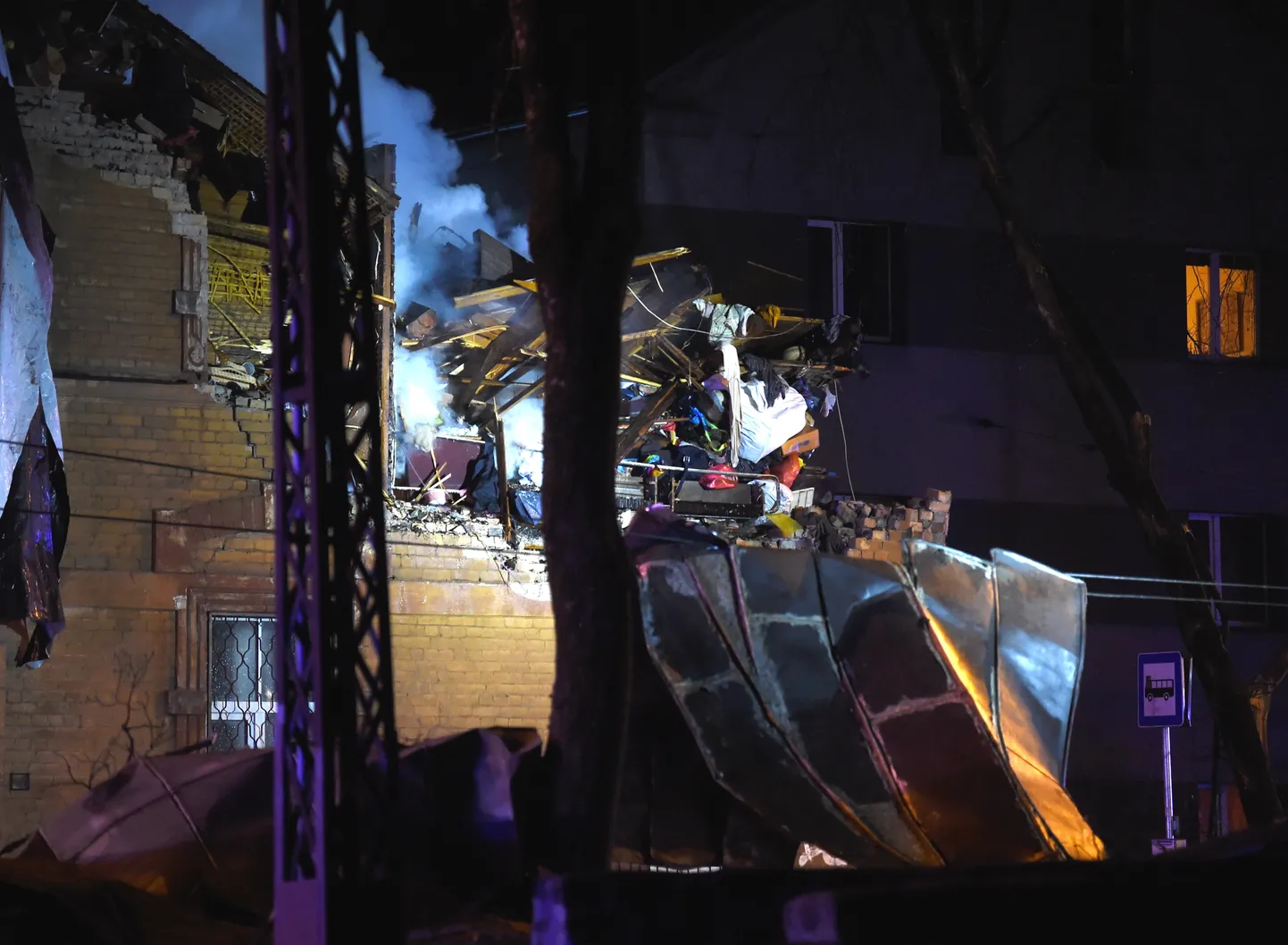 Взрыв в жилом доме в Агенскалнсе