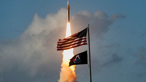 Успешно стартовала ракета лунной миссии 