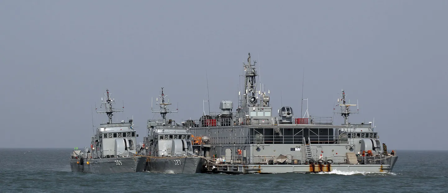 Lõuna-Korea mereväe alused Yeonpyeongi saarel lähedal.