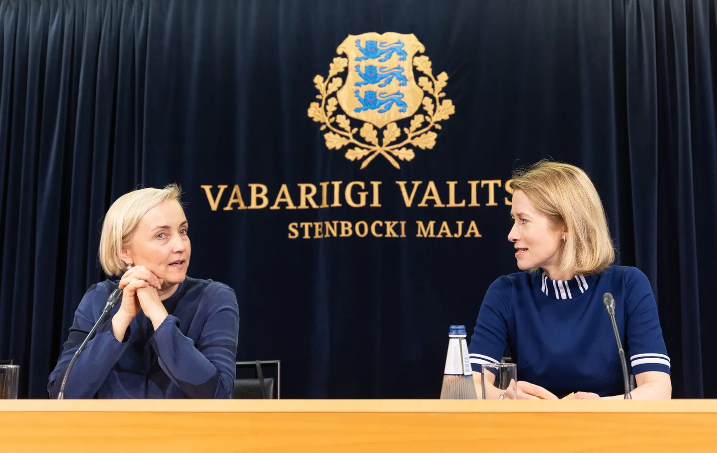 Valitsuse pressikonverents. Paremalt Kaja Kallas, Kristina Kallas