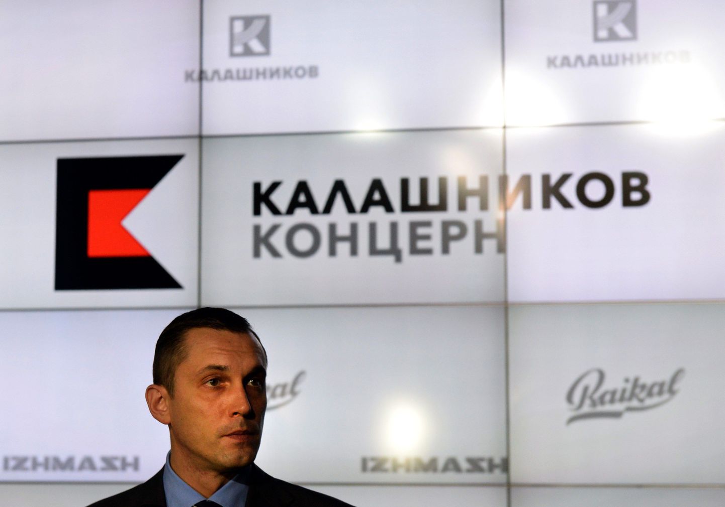 Aleksey Krivoruchko, Kalashnikov kontserni tegevjuht, ettevõtte uue logo esitlusel Moskvas.