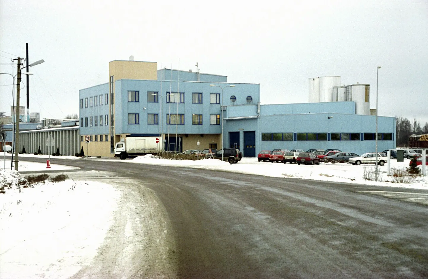 Pankrotistunud Rapla Dairy tootmishooned Raplas Viljandi maantee ääres.