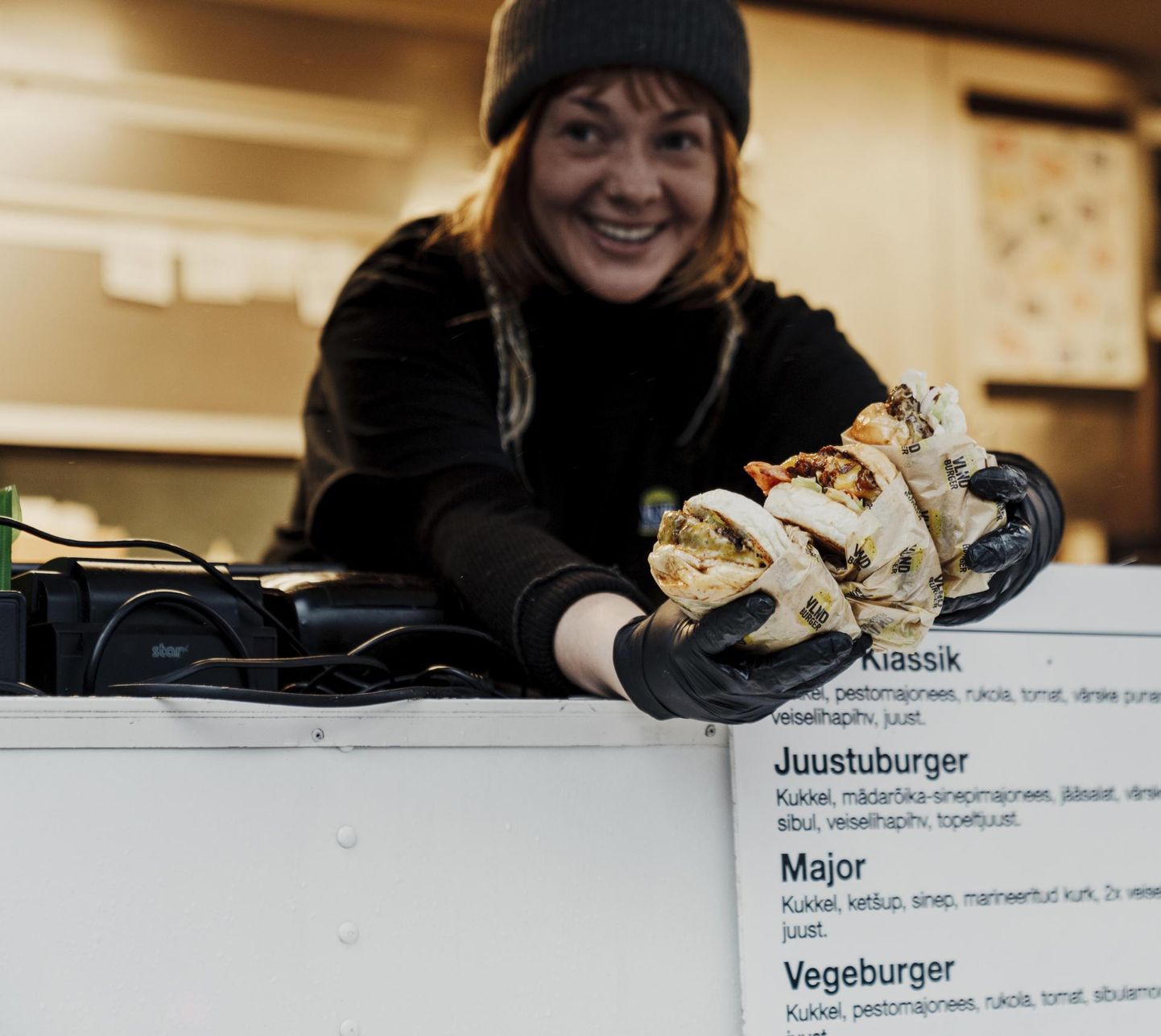 VLND Burger on Balti jaamas tegutsenud ligi viis aastat. Esimesed burgerid valmisid aga juba 2017. aastal ning 2018. aasta mais avas luugi VLND Burgeri toiduauto.