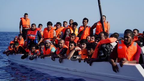 ES vienojas par stingrākiem noteikumiem nelegālo migrantu atgriešanas politikā