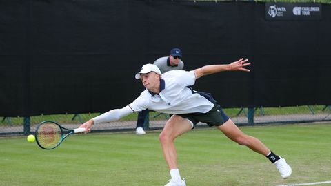 Eesti esireketit lahutab kuulsa Wimbledoni põhiturniirist vaid üks võit