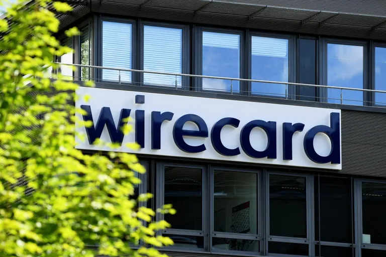 2020. aasta Wirecardi skandaali ajal oli Olaf Scholz rahandusminister. Saksa opositsiooni väitel oli Wirecardi operatsioon seotud Vene eriteenistustega. Firma peakontor Müncheni lähedal Aschheimis.