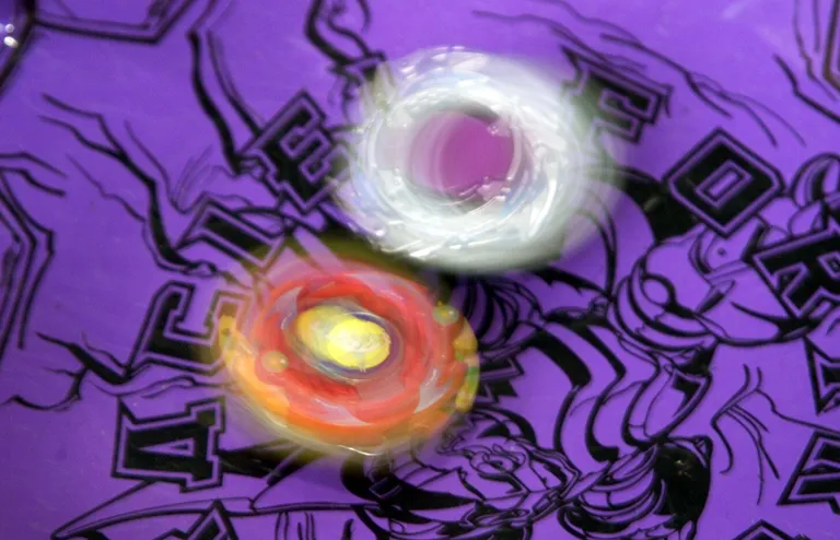 BeyBlade'i mängijad pidasid suisa Eesti meistrivõistlusi.