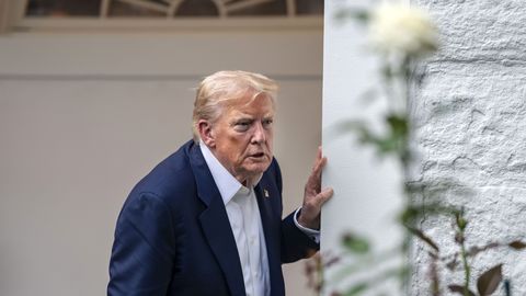 Tramps: Ukrainas bēgļi varēs palikt ASV līdz kara beigām