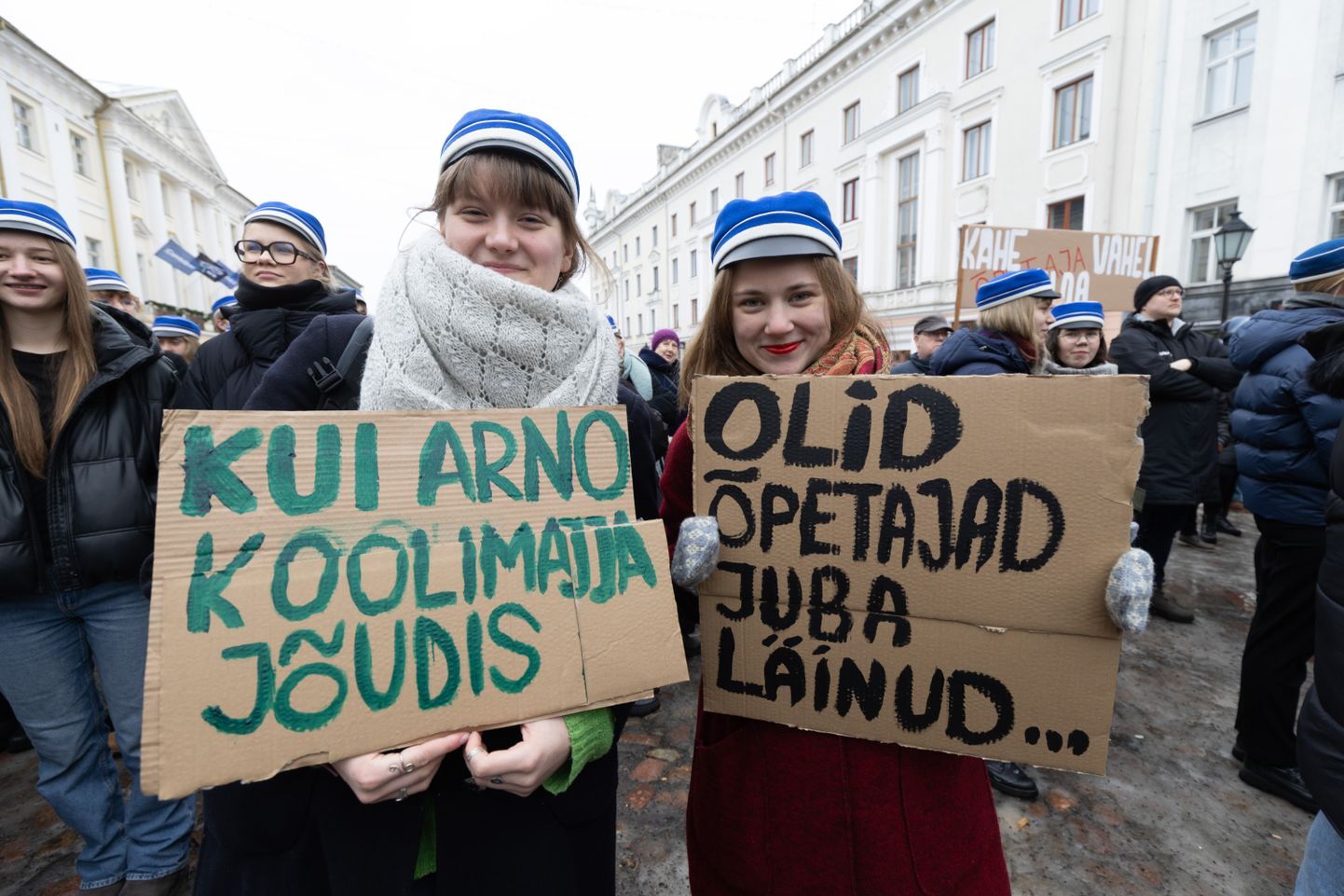 Tartlased avaldavad toetust streikivatele õpetajatele üle Eesti.