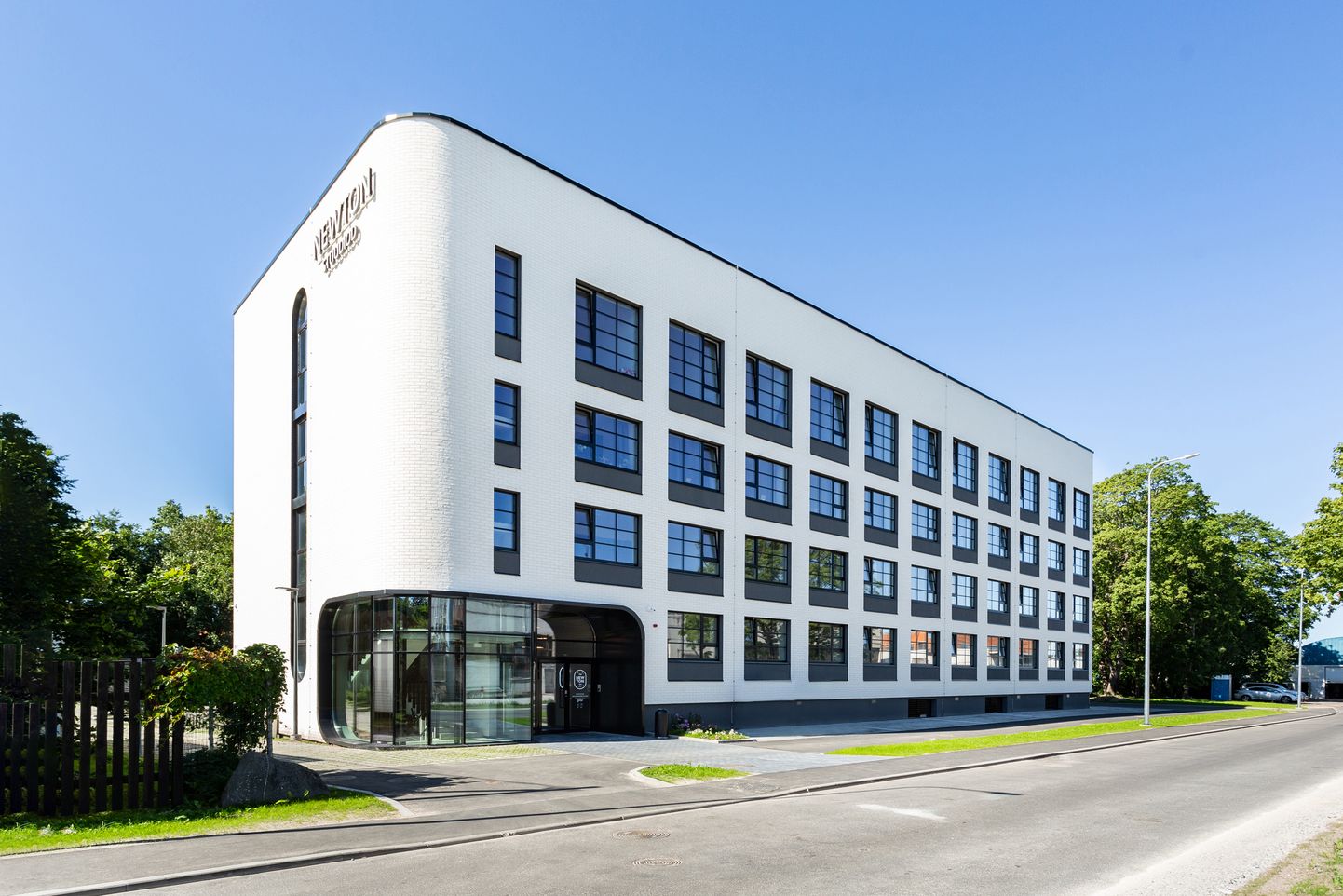 Новый доходный дом Newton в Таллинне, с предназначенными внаем квартирами.