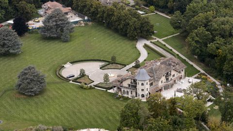 Зачем семья Шумахера продает огромную виллу в Швейцарии