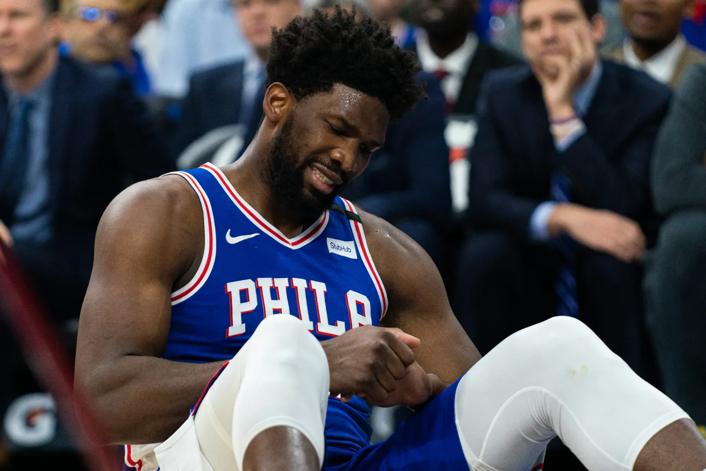 Joel Embiid vigastas sõrme.
