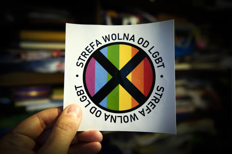 Gazeta Polska poolt jagatud kleepsud.