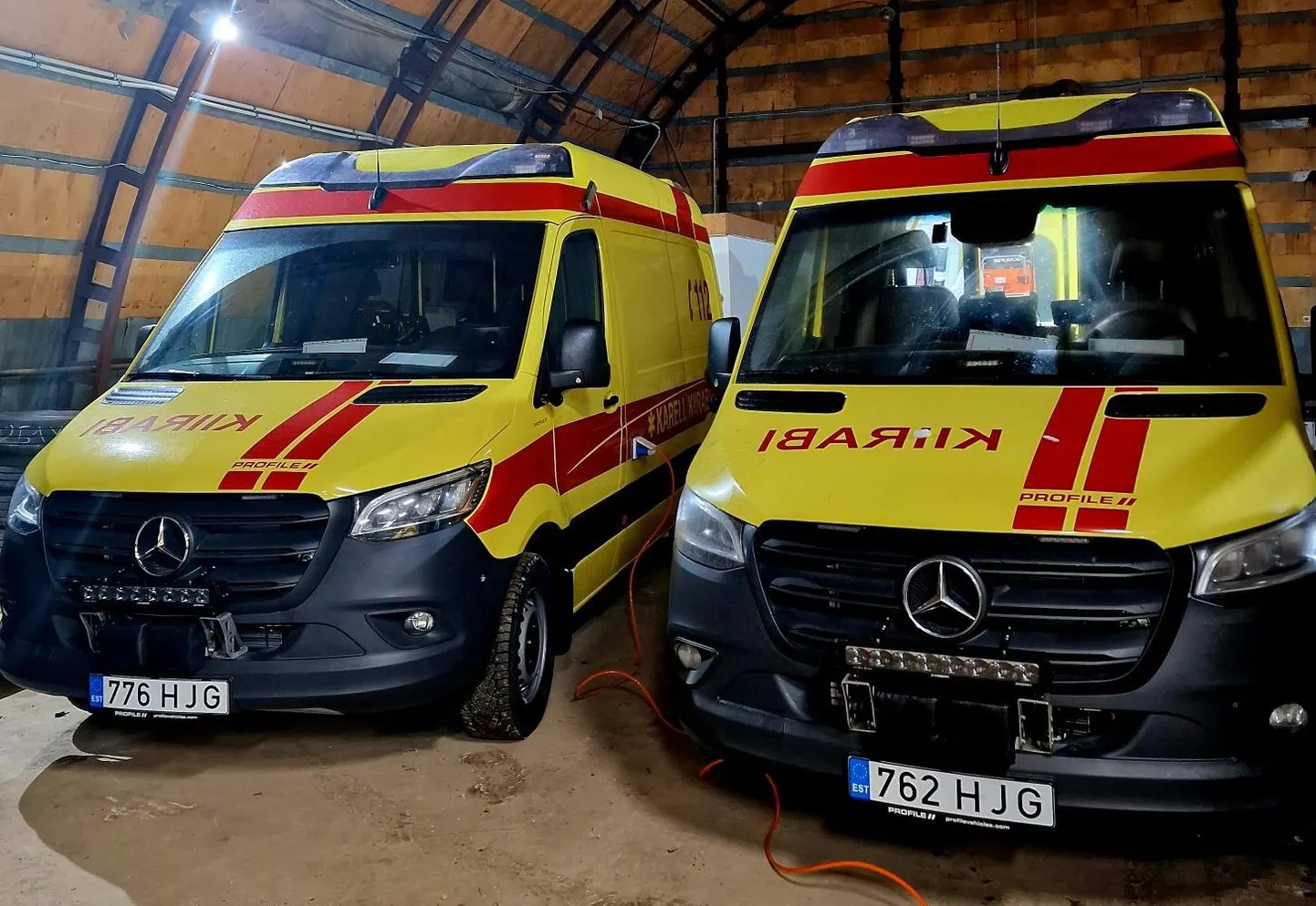 Uued Mercedese kiirabiautod hakkavad tööle Järve linnaosas autode asemel, mis saadetakse reservi.