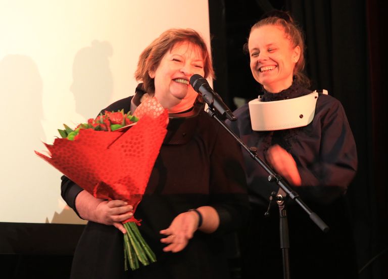 PÖFFi juht Tiina Lokk (vasakul) ja PÖFF Tartu korraldaja Kristiina Reidolv.
