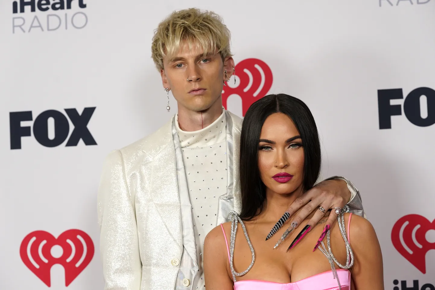 Megan Fox ja Machine Gun Kelly iHeartRadio Music Awards galal 27. mail 2021 Los Angeles