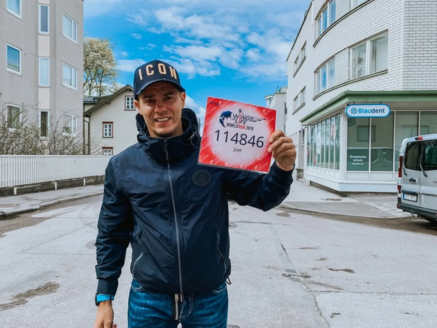 Joel Juht jookseb heategevuse nimel Tallinnast Võrru.