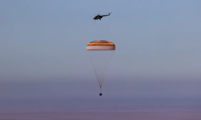 Корабль «Союз МС-18» приземлился на Землю 17 октября.