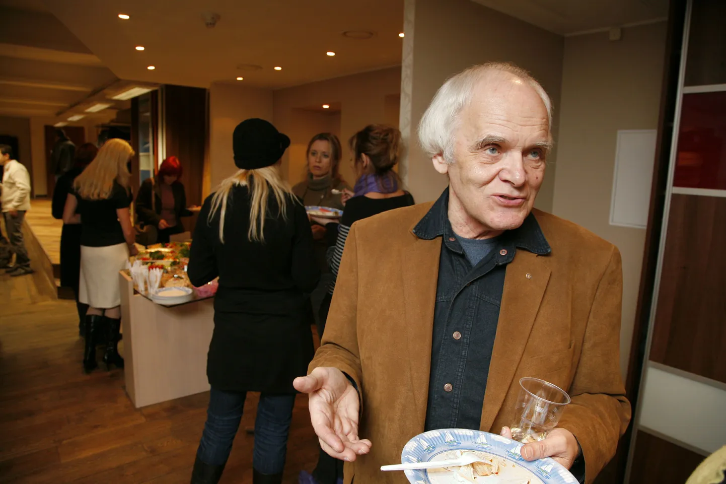 PRN01: KODUPÕRAND : PÄRNU, EESTI,  20DEC07-
Pildil Andres Ringo 
ul/Foto URMAS LUIK PÄRNU POSTIMEES