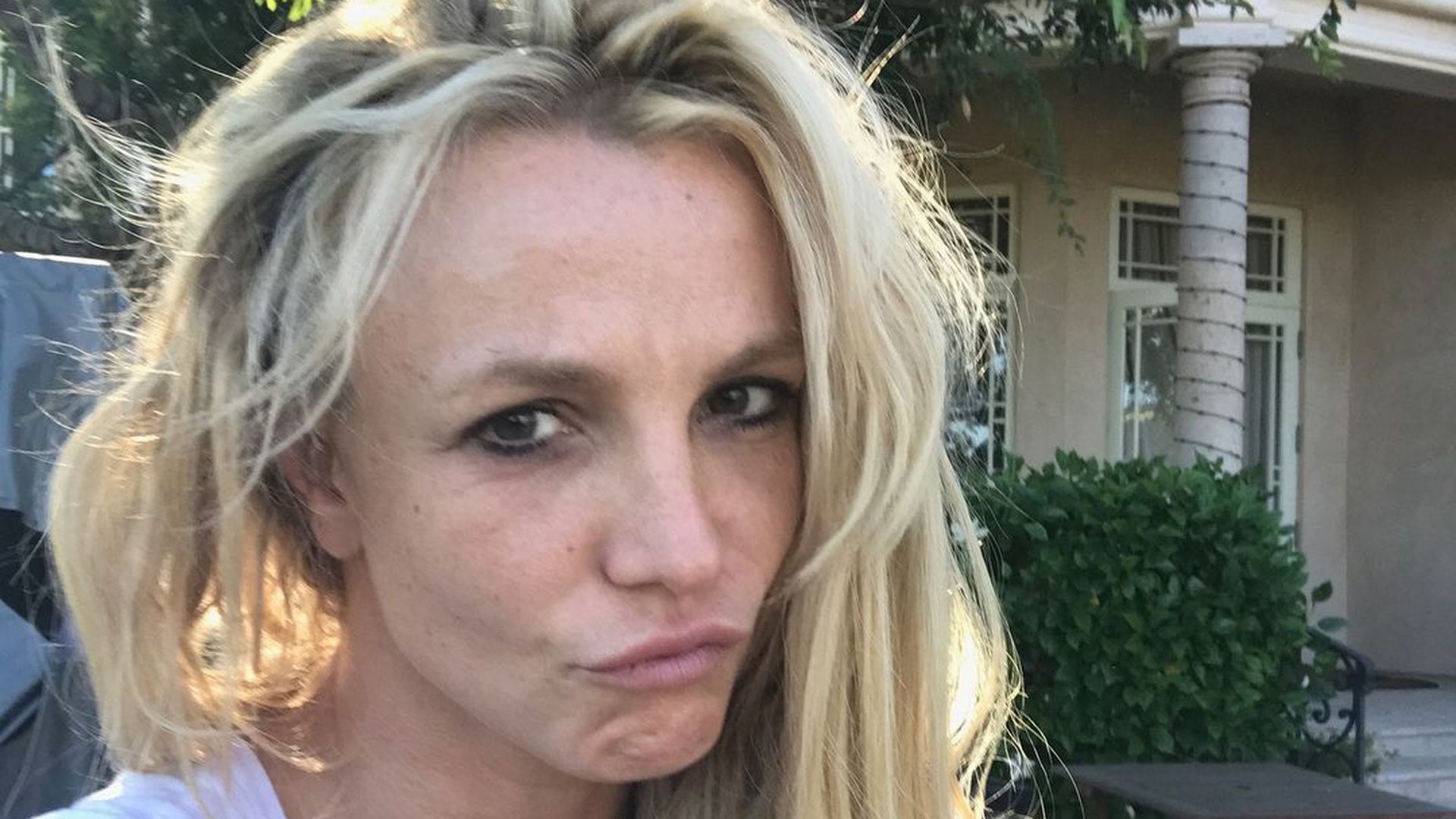 Britney Spears’ Instagram post sparks backlash from estranged family