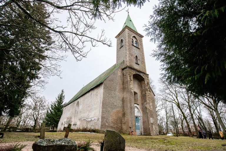 Eesti kaitselahingute alguse aastapäeva mälestuspalvus toimub Kirbla kirikus.