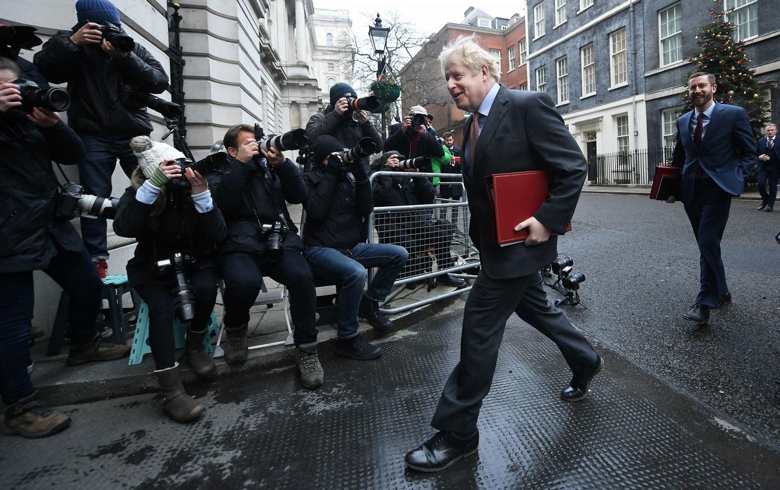 Boris Johnson püüab Brüsseli-reisiga isiklikult kaubanduskõneluste umbsõlme lahti harutada.