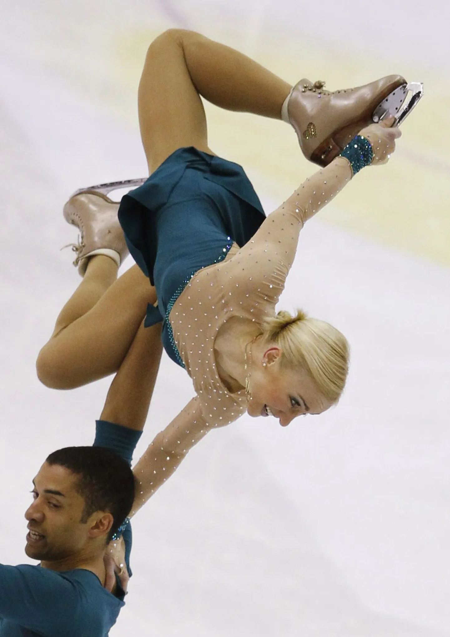 Aliona Savchenko ja Robin Szolkowy tulid taas maailmameistriks.