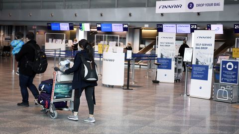 Аэропорт Хельсинки-Вантаа охватил хаос из-за коронавирусных проверок