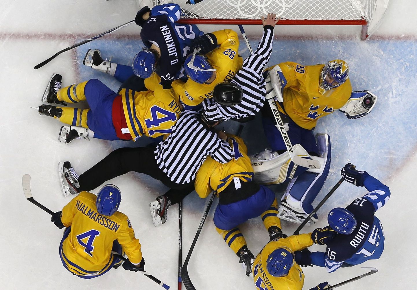 Meenutus 2014. aasta Sotši olümpiamängude jäähokiturniiri poolfinaalist Rootsi - Soome.