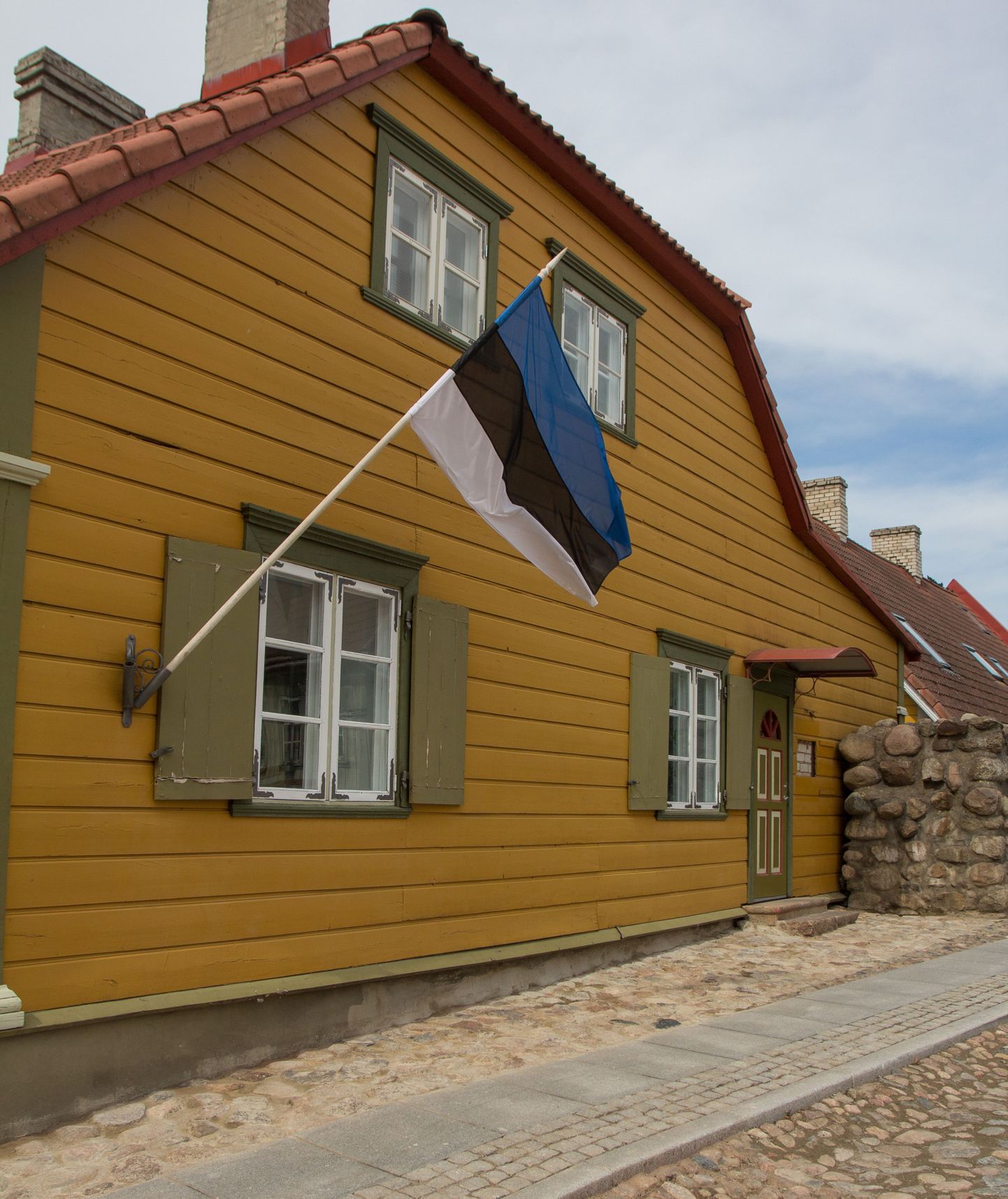 Heisatud Eesti lipp