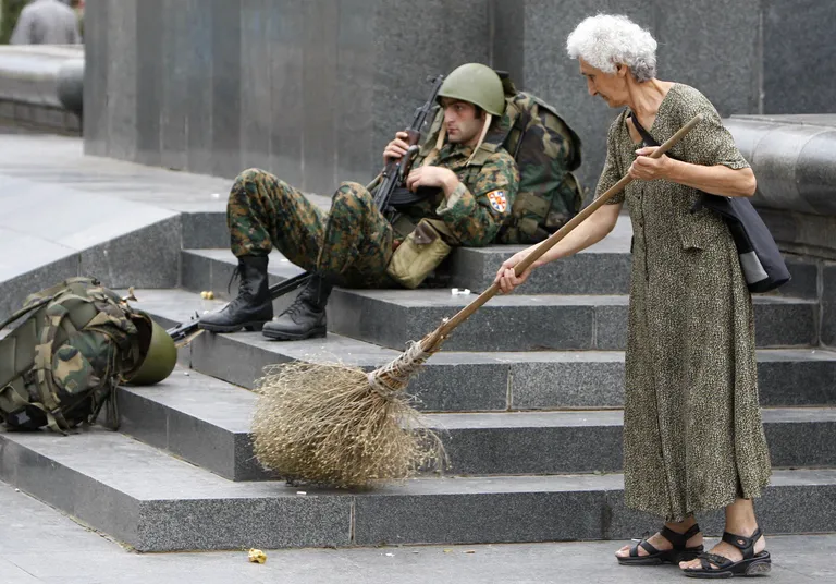 Грузинский резервист в Гори в 2008 году.
